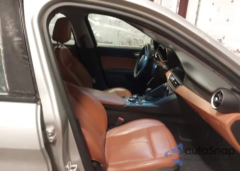 2019 Alfa Romeo Giulia Ti Awd from USA, damaged, VIN ZARFANBN3K7611671